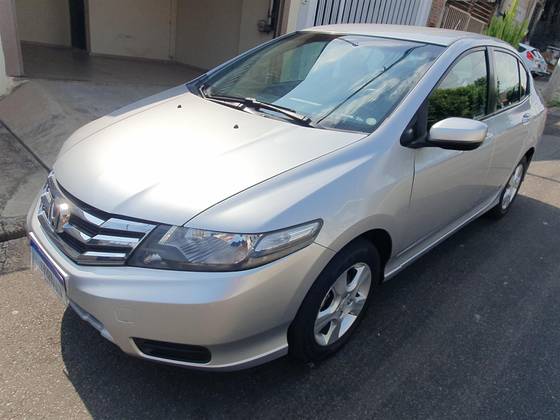 HONDA CITY 1.5 LX 16V FLEX 4P MANUAL HONDA CITY 1.5 LX 16V FLEX 4P MANUAL
